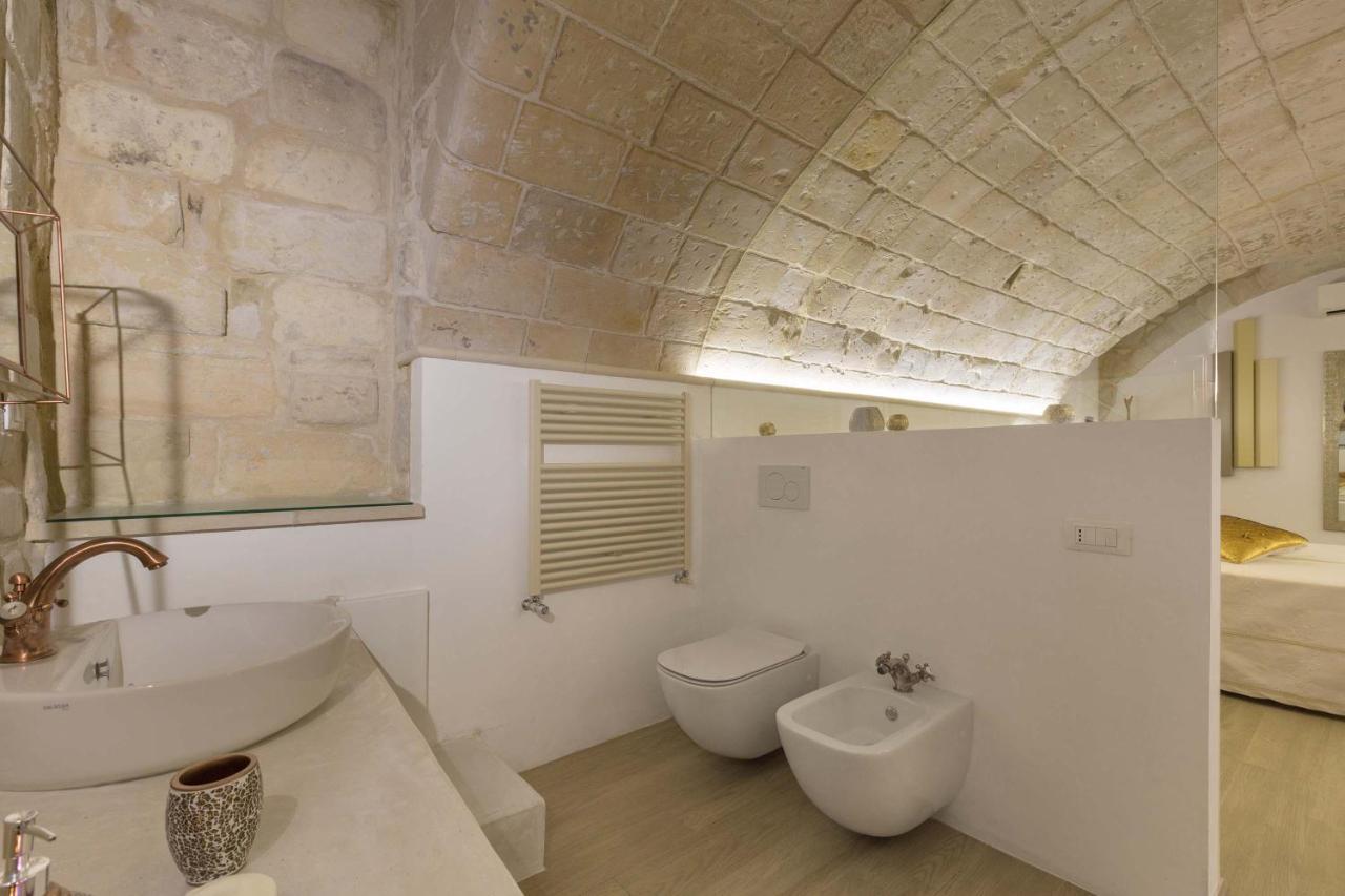 Appartamento Porta del Duomo Luxury by BarbarHouse Lecce Esterno foto